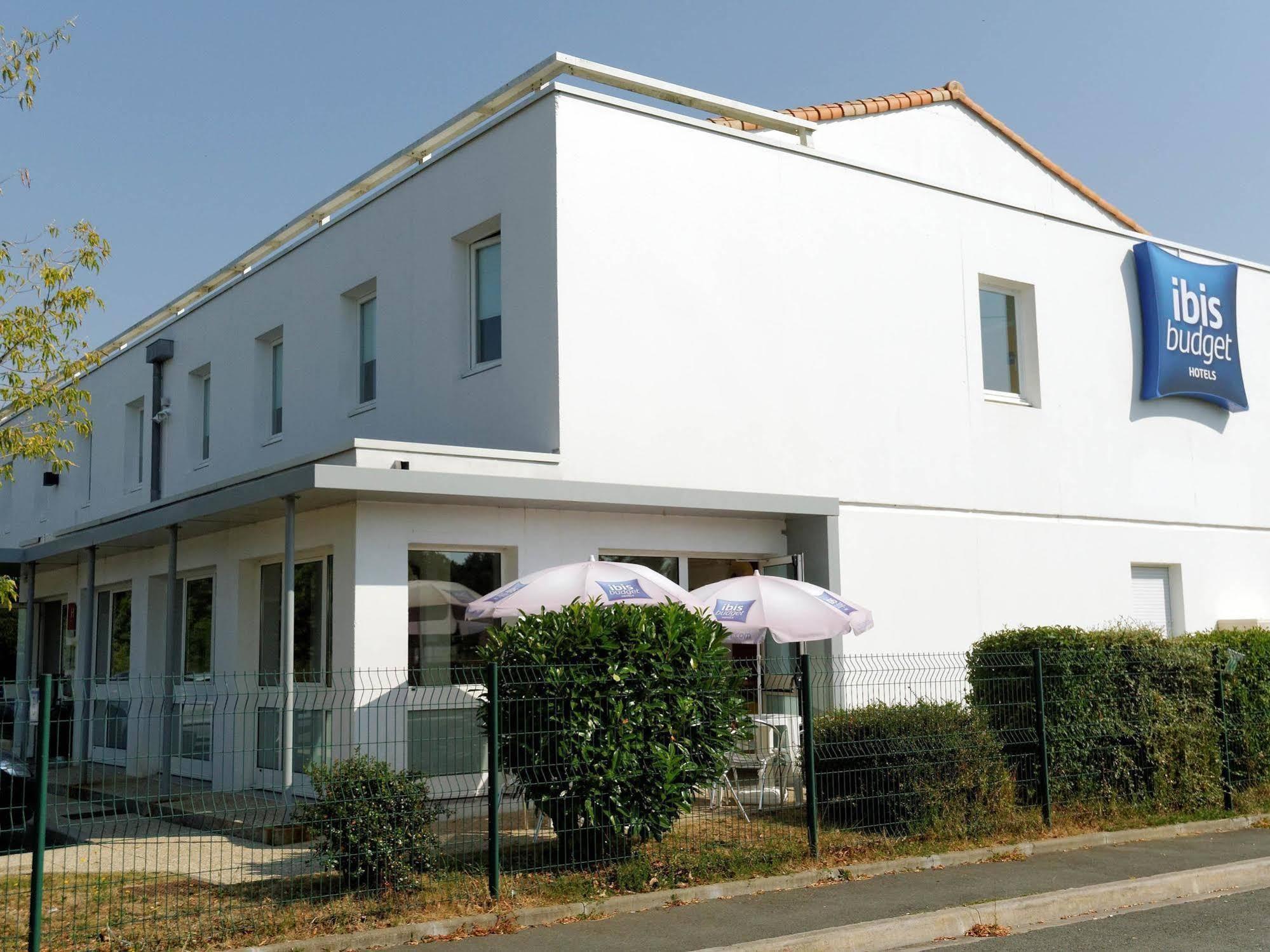Ibis Budget Rochefort Exterior photo
