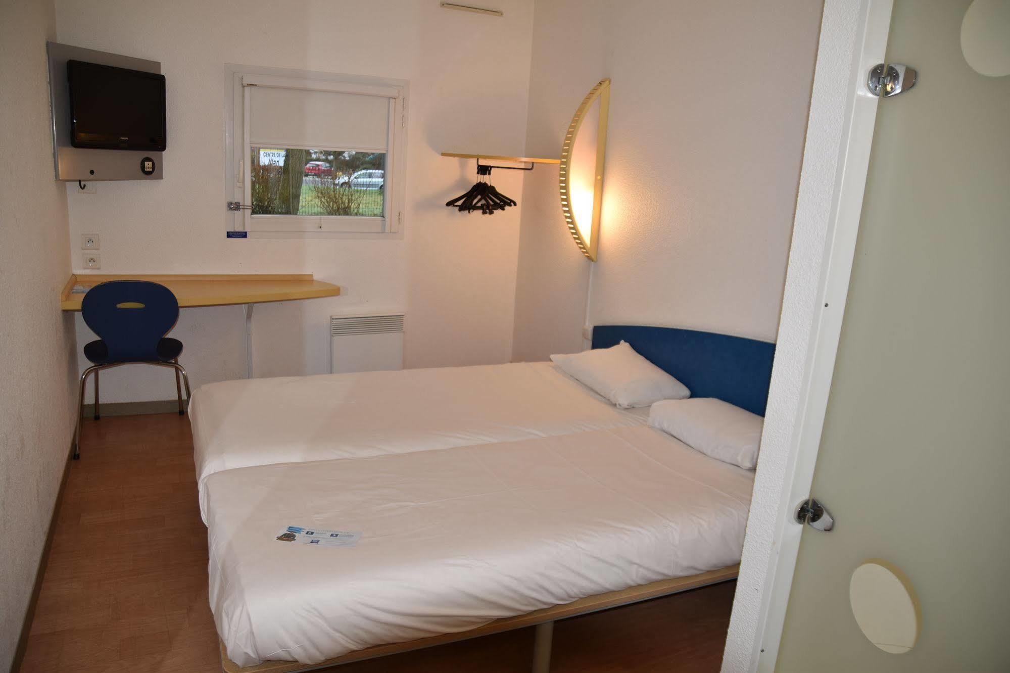 Ibis Budget Rochefort Exterior photo